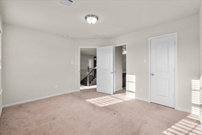 Building Photo - 2246 Oakleaf Trail Ln