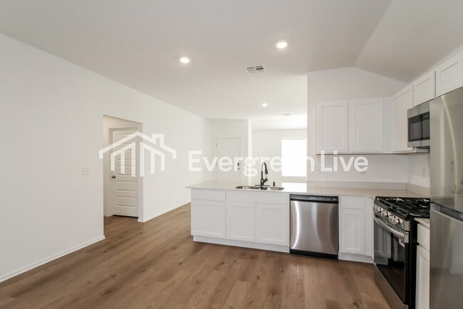 Building Photo - 3916 Olivia St