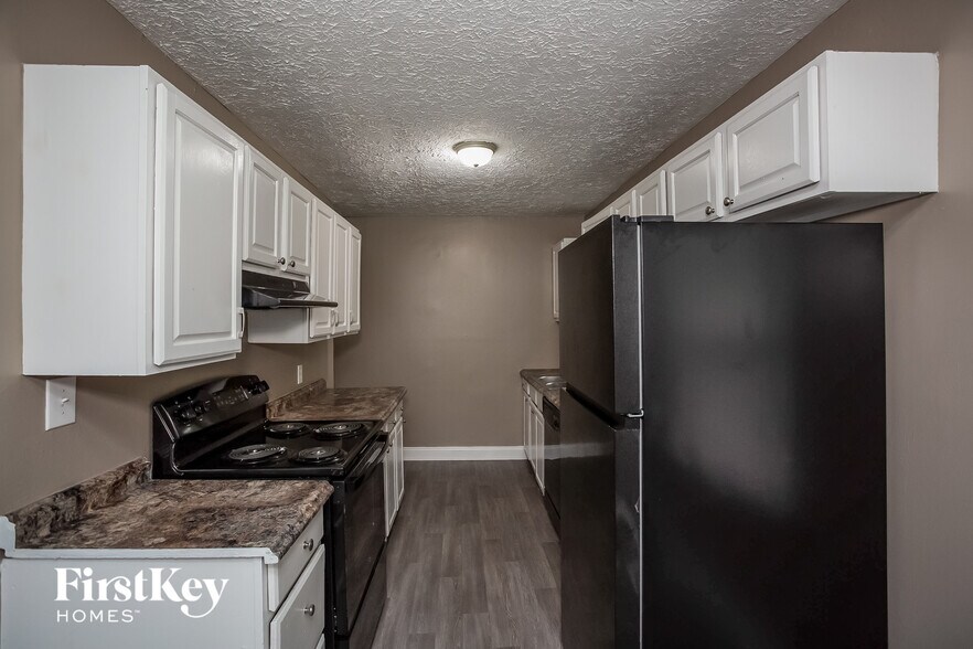 Building Photo - 6072 Bettcher Ave