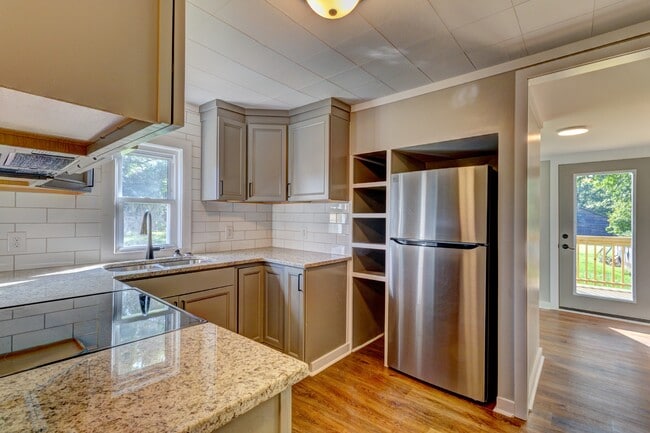 Building Photo - 1286 Fallston Rd