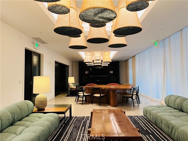 Building Photo - 10777 Wilshire Blvd