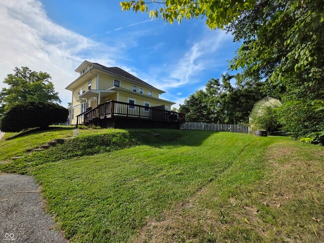 Building Photo - 115 S Heflin St