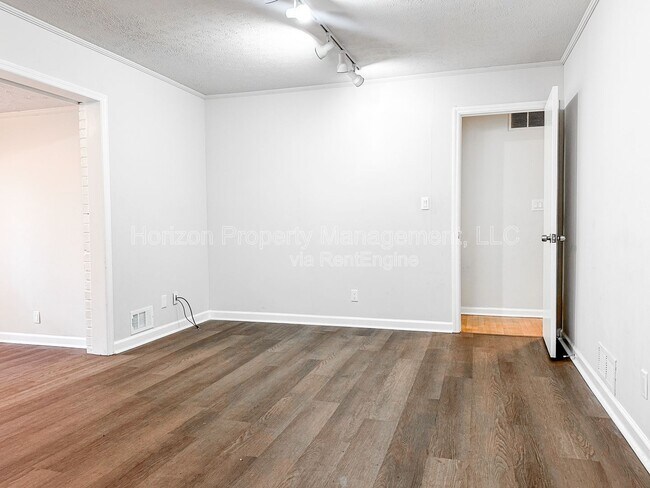 Building Photo - 4591 Woodward Rd