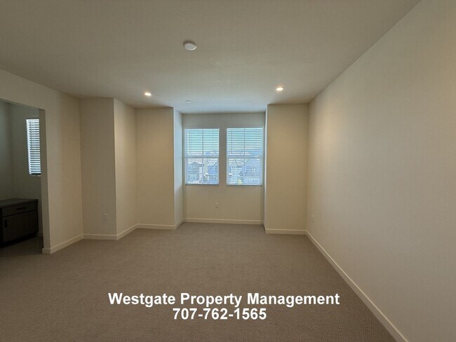 Building Photo - 209 Wellness Wy