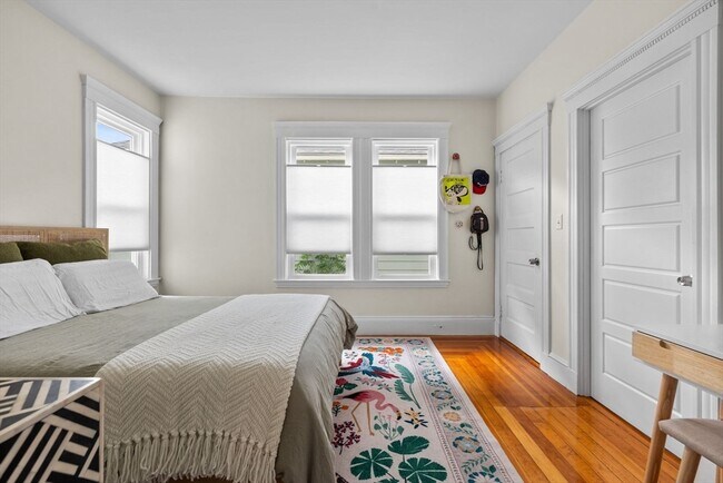 Building Photo - 53 Montvale St