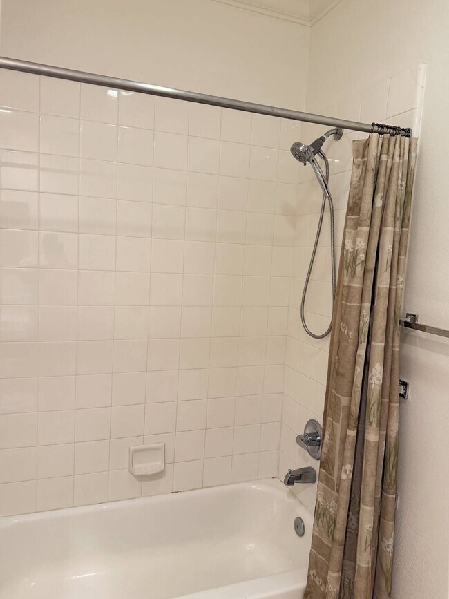Building Photo - Eastside Sonoma | Single-Level Living Near the Plaza