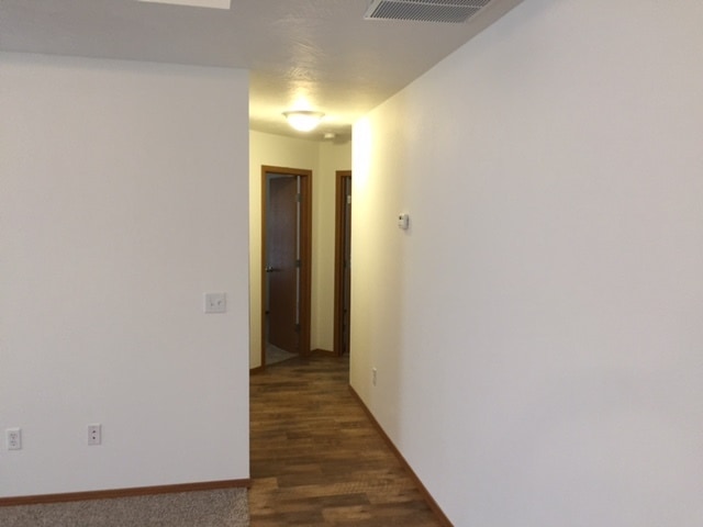 Building Photo - 1006 N Missouri Dr