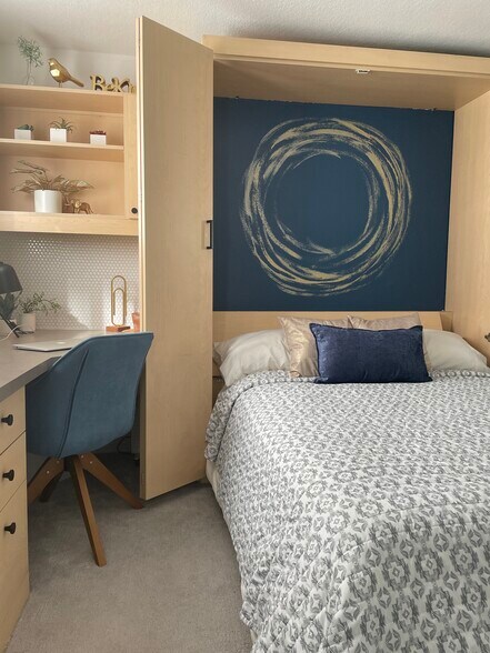 Building Photo - 1833 N Williams St