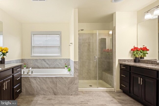 Building Photo - 24839 Somerby Dr