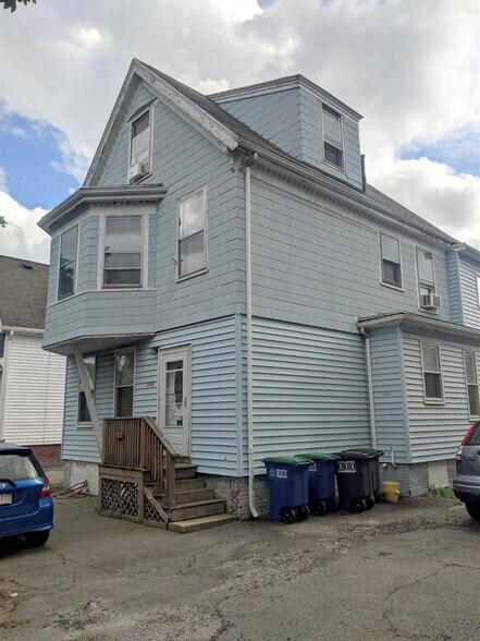 Building Photo - 1102 Broadway