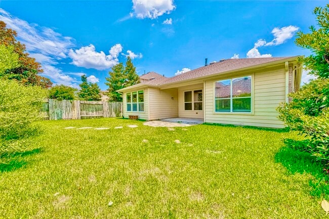 Building Photo - 10011 Terrance Springs Ln