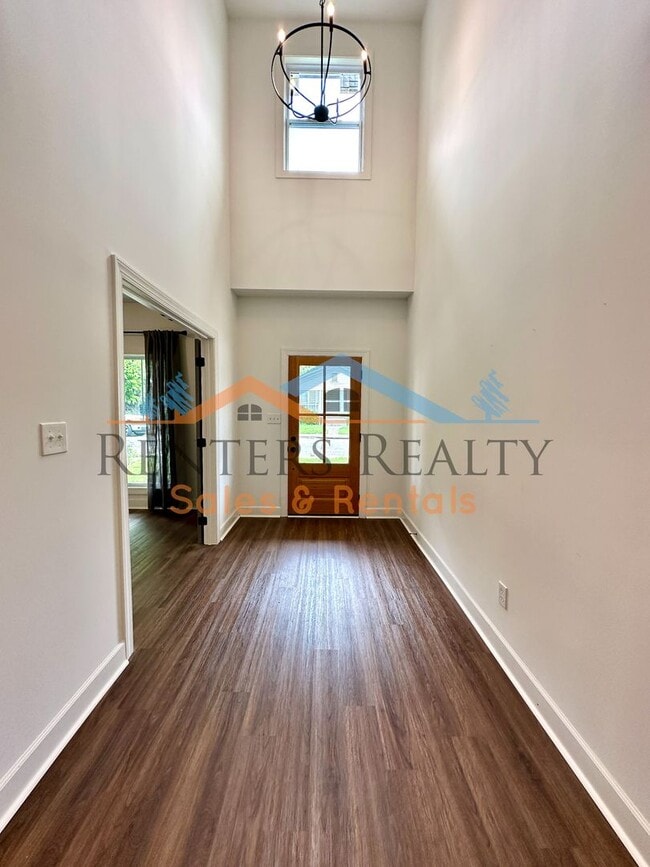 Building Photo - 3BR Home with Office, Bonus Room, Large Kitchen Island, 2-Car Garage & Large Yard – Huntsville Li...