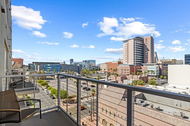 Building Photo - Furnished Juhl Condo w/ Balcony & City Views