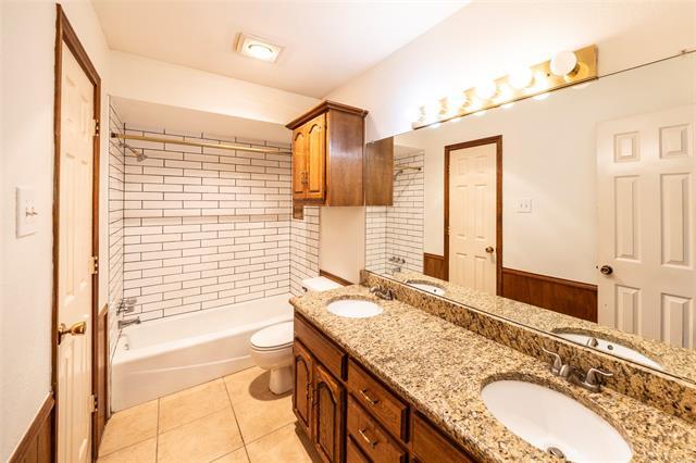 Building Photo - 1400 Sacramento Terrace