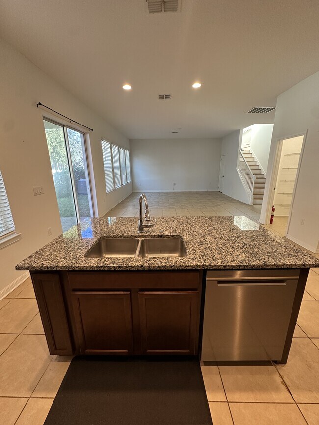 Building Photo - 6836 Trellis Vine Loop