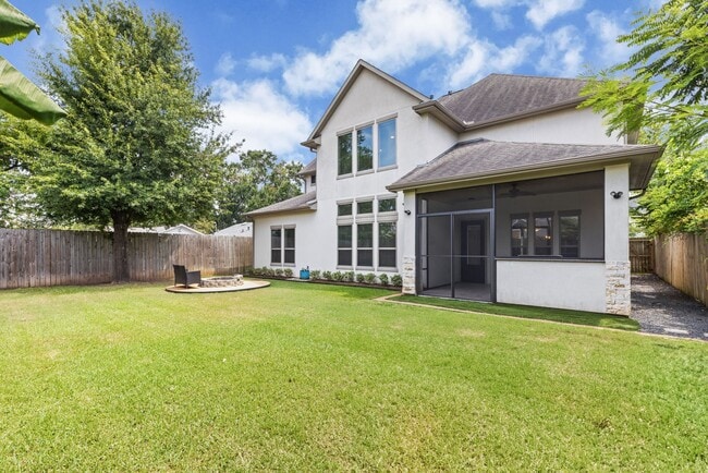Building Photo - 8550 Ridgepoint Dr