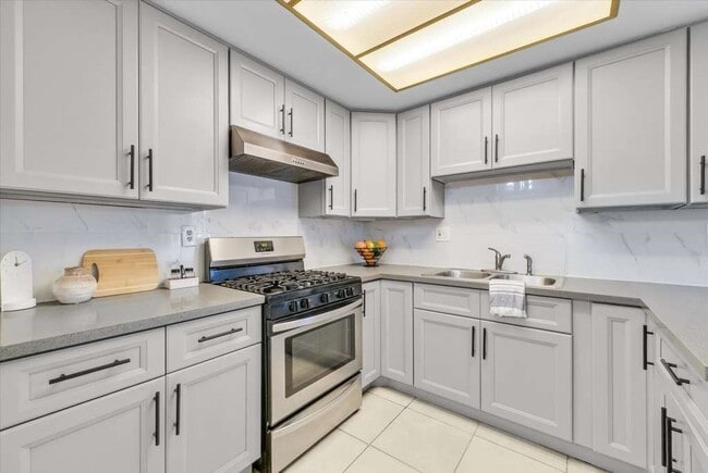 Building Photo - 13388 Wisteria Pl