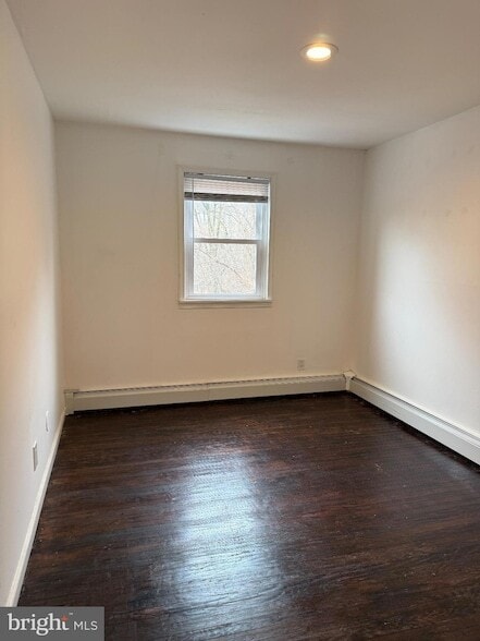 Building Photo - 720 Pine St