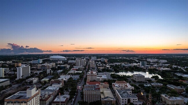 Building Photo - 225 1st Ave N
