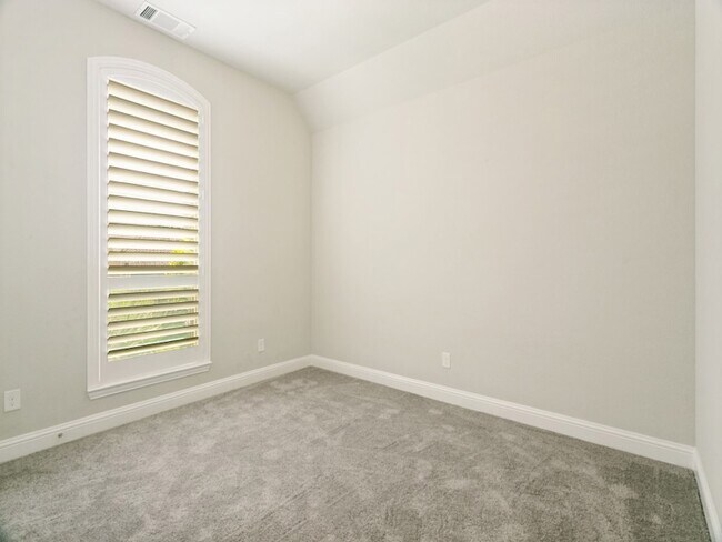 Building Photo - 4521 Tall Knight Ln