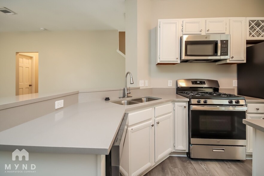 Building Photo - 4334 Egret Dr