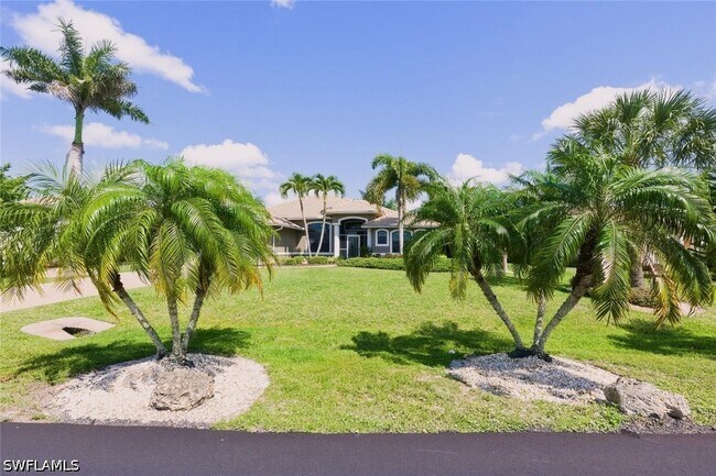 Building Photo - 18127 Royal Hammock Blvd