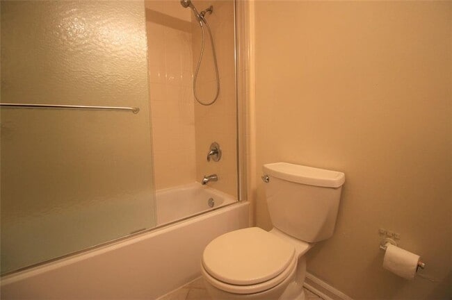Building Photo - 4028 Elm St