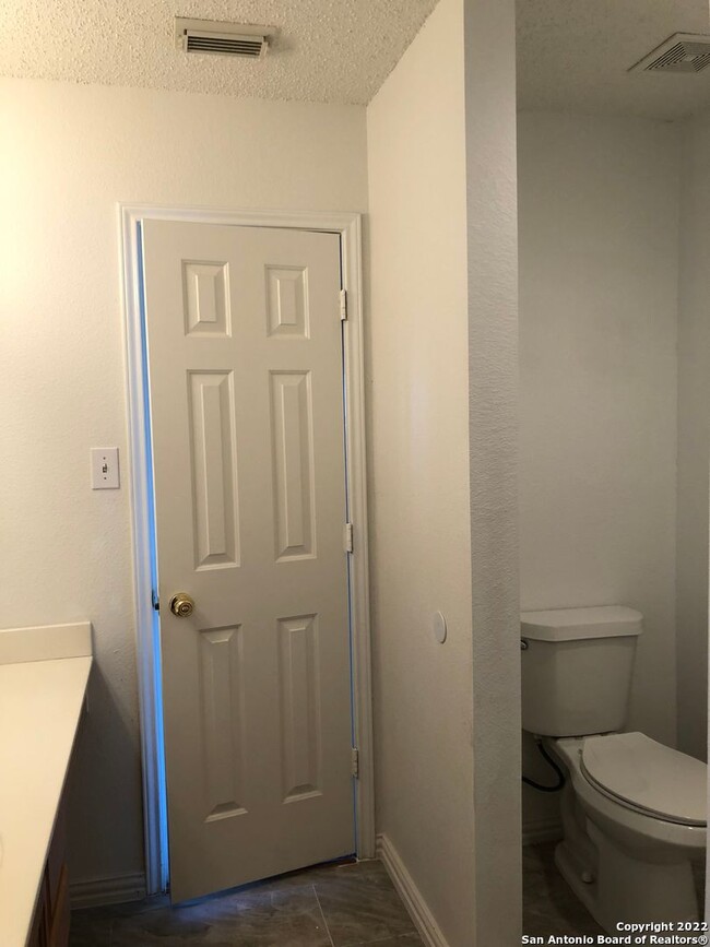 Building Photo - 8514 Coppermine-
