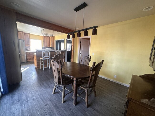 Building Photo - 3-bedroom, 2-bathroom Home