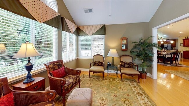 Building Photo - 100 Highlands Ridge Pl SE