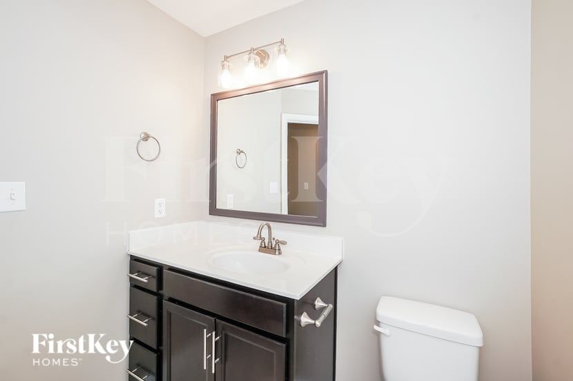 Building Photo - 1679 Ellie Piper Cir