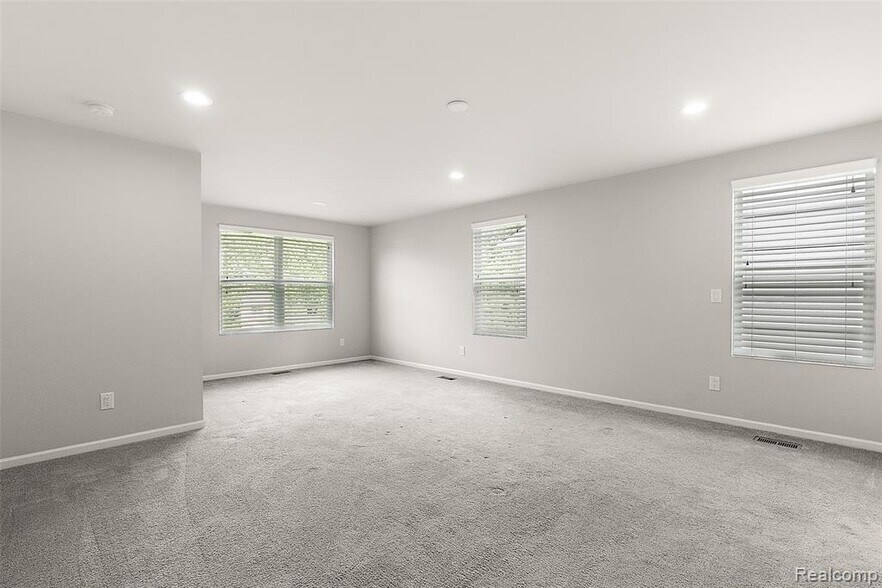 Building Photo - 31065 Tremont Ln
