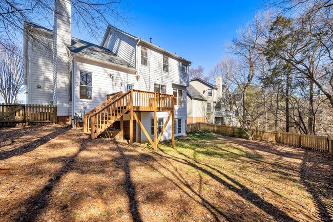 Building Photo - Bright + Spacious 4 Bedroom Home w/ Walkout Basement in Chestnut Bluffs of Woodcroft!