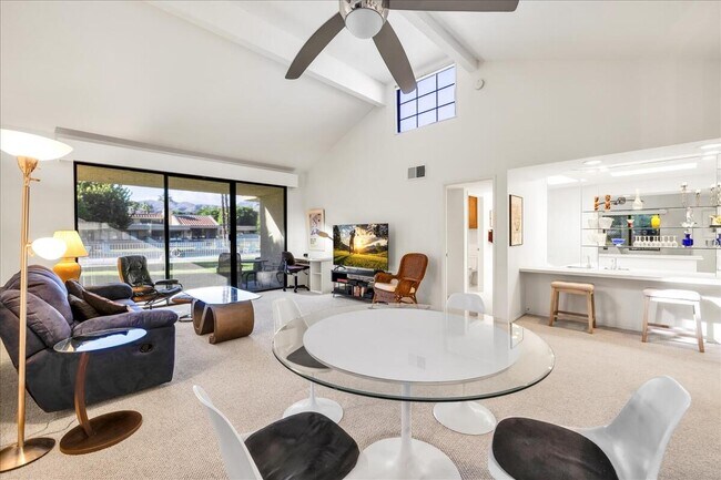 Building Photo - 6735 Harwood Cir