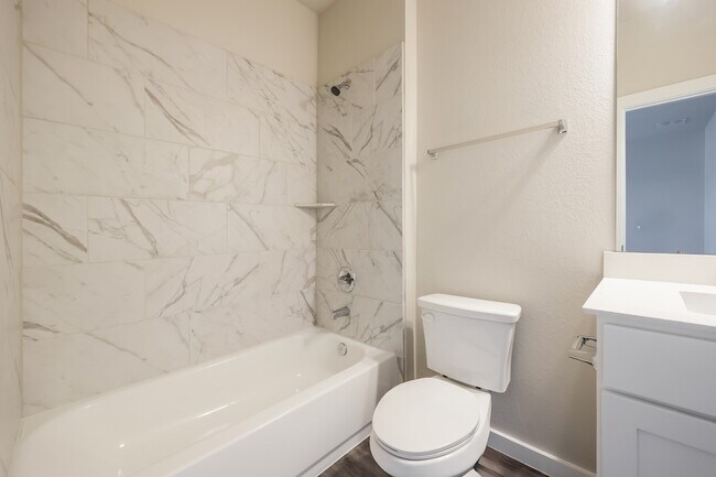 Building Photo - 18435 Idyllic Aly