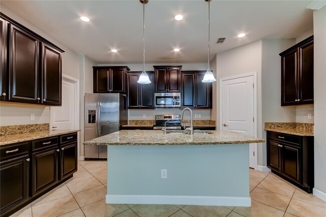 Building Photo - 11024 Little Blue Heron Dr
