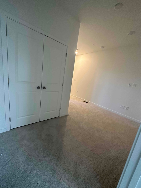 Building Photo - 5396 Euclid Dr