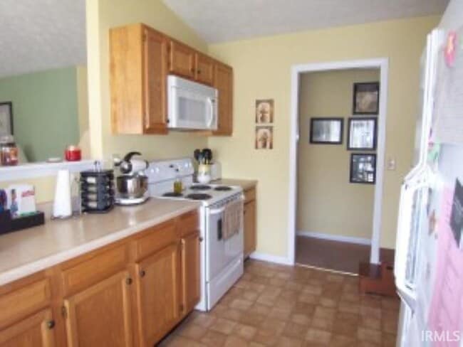 Building Photo - 307 Duke Ln