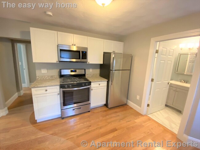 Building Photo - 309 Highland Ave