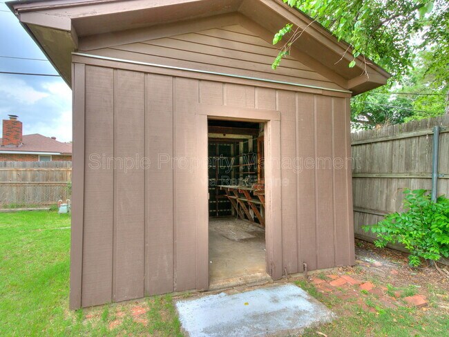 Building Photo - 3145 NW 47th St