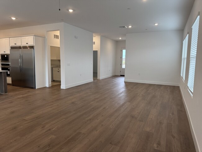 Building Photo - 7419 Castle Dr