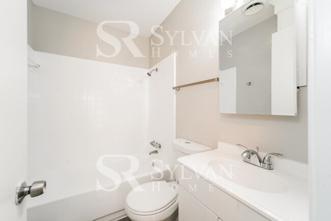Building Photo - Updated 3 bedroom rancher!