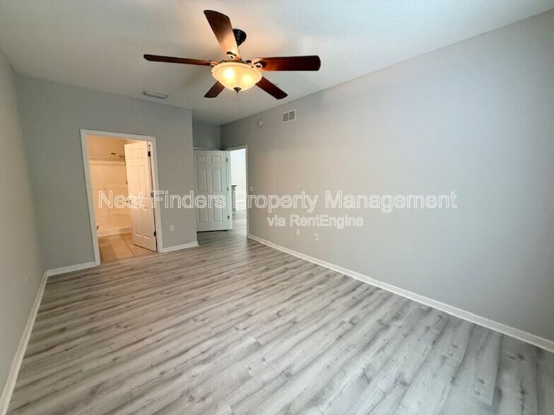 Building Photo - 8235 Lobster Bay Ct