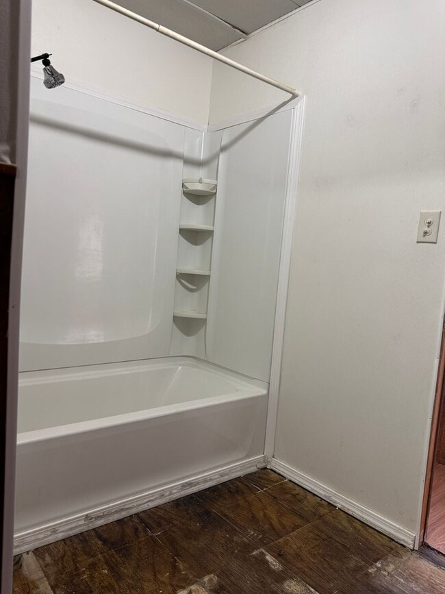 Building Photo - 8455 Northmont Dr