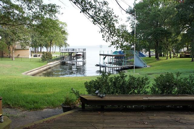Building Photo - 355 Beachside Dr