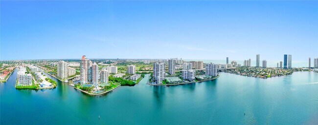 Building Photo - 3600 Mystic Pointe Dr