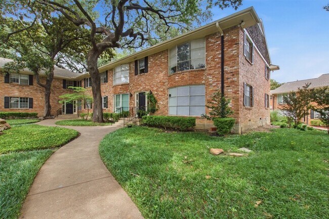 Building Photo - 3031 Mahanna Springs Dr