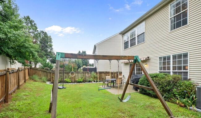 Building Photo - 2143 Kaybird Ln