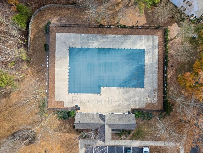 Building Photo - 16865 Timber Crossing Rd