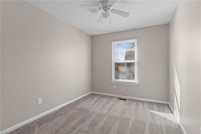 Building Photo - 1619 Slidell Ln